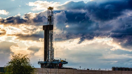 “美国VS 欧佩克”激战正酣， 油市谁会笑到最后？